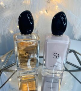 similar to Giorgio Armani Si