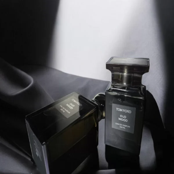 Les Meilleur Clone Oud Wood : Découvrez les Meilleures Alternatives au Tom Ford Oud Wood en 2025 11 meilleur clone oud wood