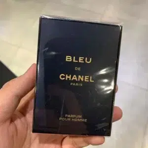 Comparaison visuelle du guide « Meilleur clone bleu de chanel : mon expérience pour trouver l’alternative parfaite »