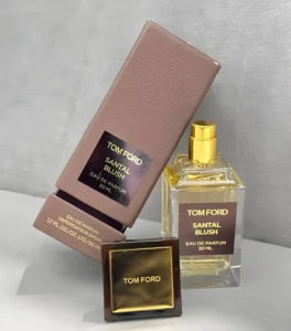Flacon équivalent Santal Blush boisé épicé à côté de ses notes olfactives de qualité usine